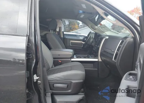 2016 Ram 1500 Big Horn z USA, uszkodzony, nr VIN 1C6RR7TM5GS174124